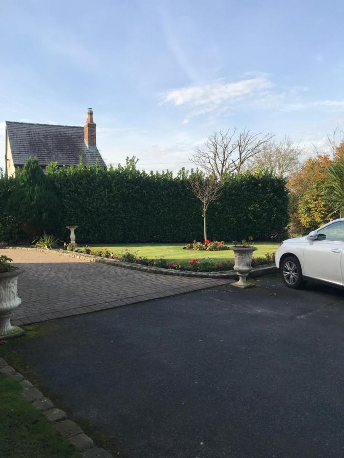 Mickering Barn Bed & Breakfast Aughton Екстериор снимка