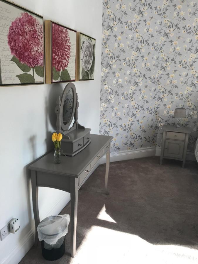 Mickering Barn Bed & Breakfast Aughton Екстериор снимка